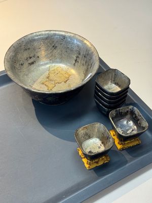 Seven Chinese silver-lined laque burgauté wine cups and two stands, Kangxi — photo 1