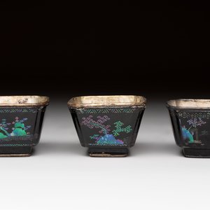 Seven Chinese silver-lined laque burgauté wine cups and two stands, Kangxi — photo 14