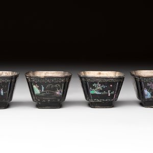 Seven Chinese silver-lined laque burgauté wine cups and two stands, Kangxi — photo 5