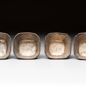 Seven Chinese silver-lined laque burgauté wine cups and two stands, Kangxi — photo 9