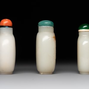 Seven Chinese white and celadon jade snuff bottles, 19th C. — photo 3