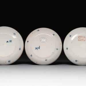 Seven Dutch Delft polychrome 'flower basket' plates, 18th C. — photo 3