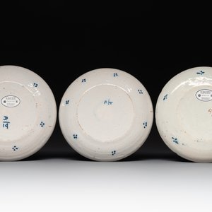Seven Dutch Delft polychrome 'flower basket' plates, 18th C. — photo 5