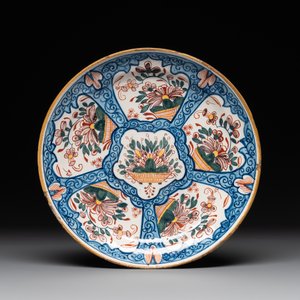 Seven Dutch Delft polychrome 'flower basket' plates, 18th C. — photo 6