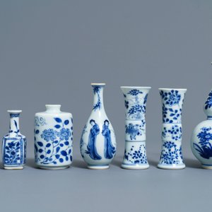 Seven fine Chinese blue and white miniature vases, Kangxi — 照片 2