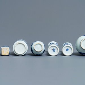 Seven fine Chinese blue and white miniature vases, Kangxi — 照片 4