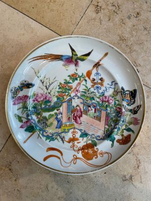 Seven fine Chinese Canton famille rose dishes and plates, 19th C. — photo 1