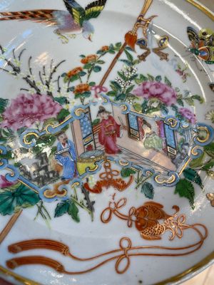 Seven fine Chinese Canton famille rose dishes and plates, 19th C. — photo 15