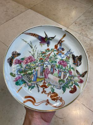 Seven fine Chinese Canton famille rose dishes and plates, 19th C. — photo 21