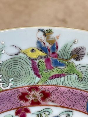 Seven fine Chinese Canton famille rose dishes and plates, 19th C. — photo 30