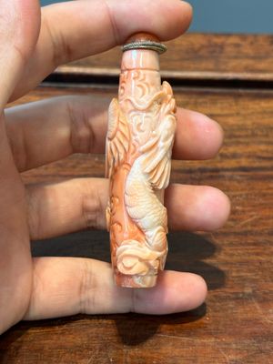 Seven varied Chinese snuff bottles of precious stone, red coral, glass and amber, 19th C. — 照片 13