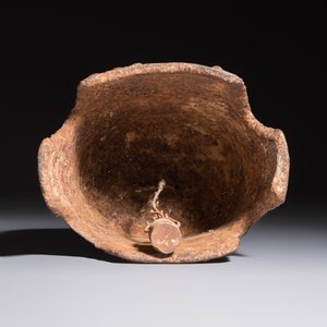 Seven various Chinese bronze and cast-iron bells, Han and later — photo 7