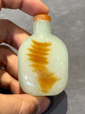 Seven various Chinese jade, agate and glass snuff bottles, 19/20th C. — photo 2