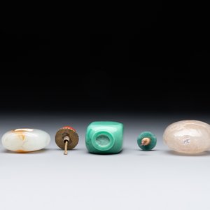 Seven various Chinese jade, agate and glass snuff bottles, 19/20th C. — photo 13