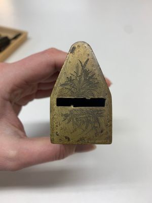 Seven various Chinese metal and cloisonné locks, Qing — photo 8