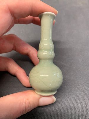 Seven various Chinese monochrome miniature vases, Kangxi/Qianlong — photo 3