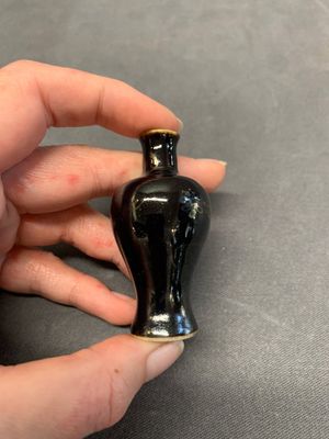 Seven various Chinese monochrome miniature vases, Kangxi/Qianlong — photo 33