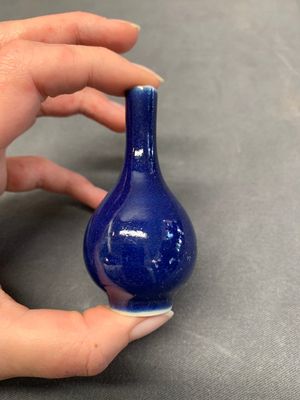 Seven various Chinese monochrome miniature vases, Kangxi/Qianlong — photo 37