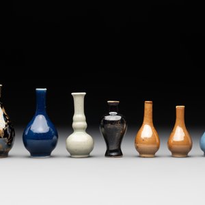 Seven various Chinese monochrome miniature vases, Kangxi/Qianlong — photo 4