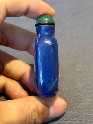Seven various Chinese snuff bottles, Qianlong mark, 19/20th C. — foto 47