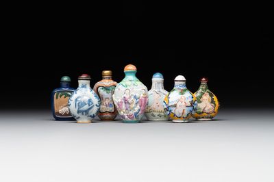 Seven various Chinese snuff bottles, Qianlong mark, 19/20th C.