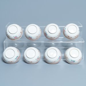 Seventeen Chinese famille rose cups and nineteen saucers, Qianlong — 照片 11