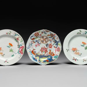 Six assiettes en porcelaine de Chine famille rose à décor floral, Qianlong — photo 4