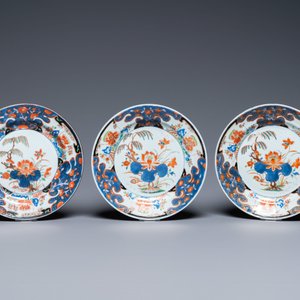 Six assiettes et un plat en porcelaine de Chine famille rose, verte et de style Imari, Kangxi/Qianlong — photo 4