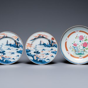 Six assiettes et un plat en porcelaine de Chine famille rose, verte et de style Imari, Kangxi/Qianlong — photo 5