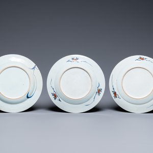 Six assiettes et un plat en porcelaine de Chine famille rose, verte et de style Imari, Kangxi/Qianlong — photo 6