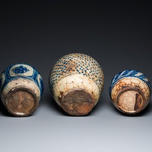 Six blue and white Islamic pottery storage jars, Persia, 17/19th C. — 照片 7