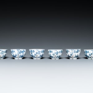 Six blue and white Meissen porcelain cups and saucers, a chocolate pot, a bowl and a tea caddy, 18th C. — photo 19