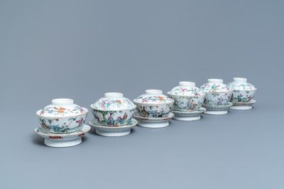 Six bols couverts sur supports en porcelaine de Chine famille rose, 19ème