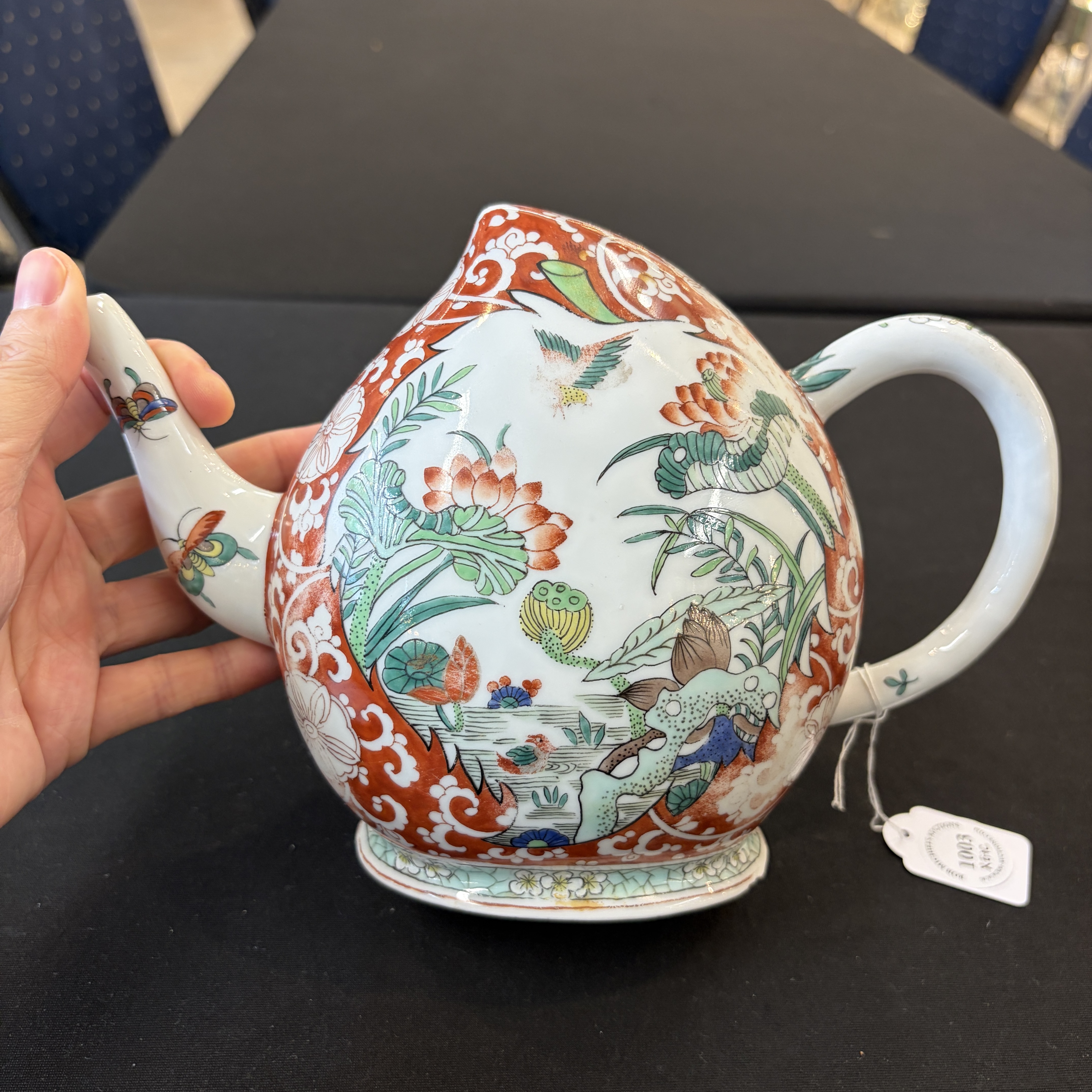 Six Chinese and French famille rose, verte and Imari-style wares — 照片 1