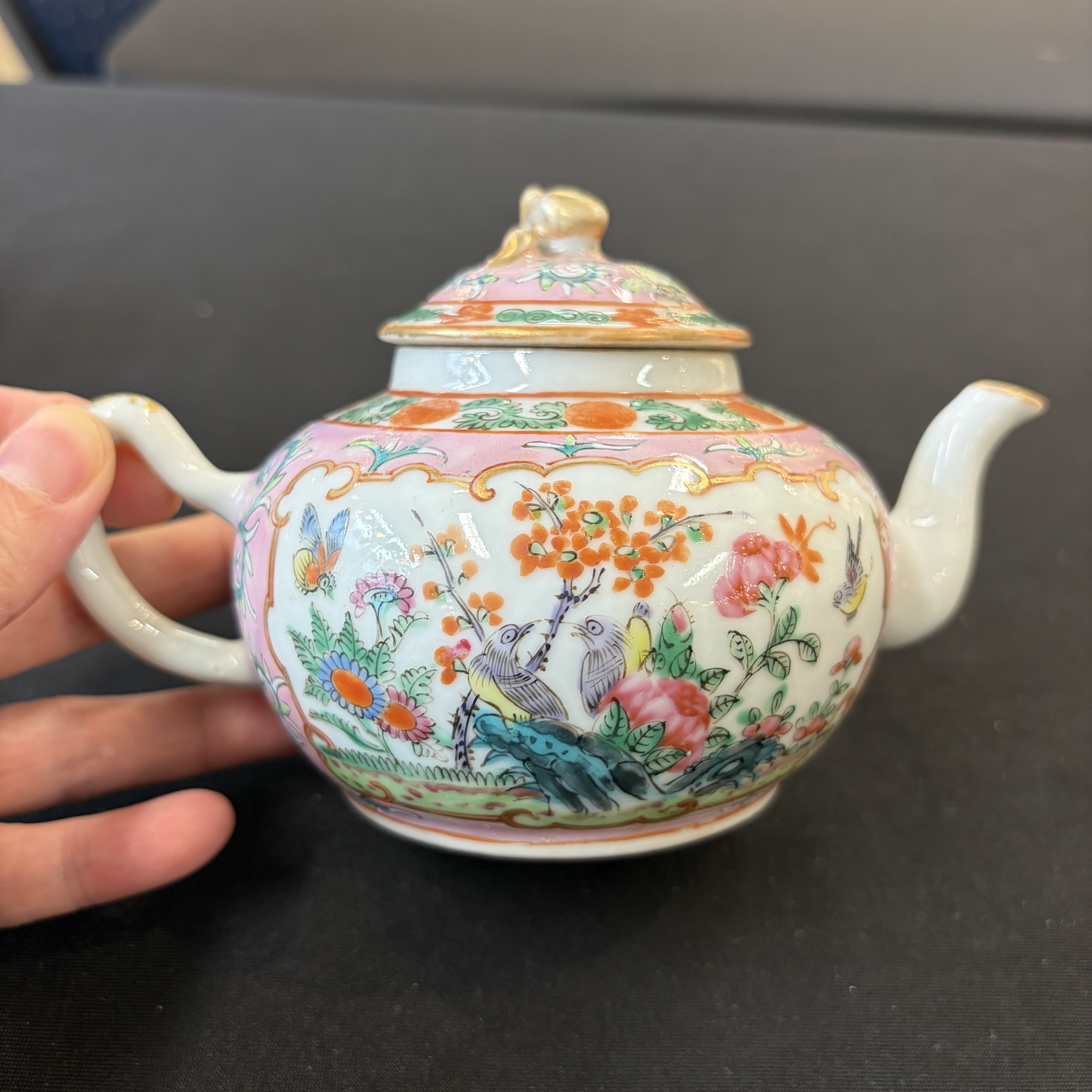 Six Chinese and French famille rose, verte and Imari-style wares — 照片 9