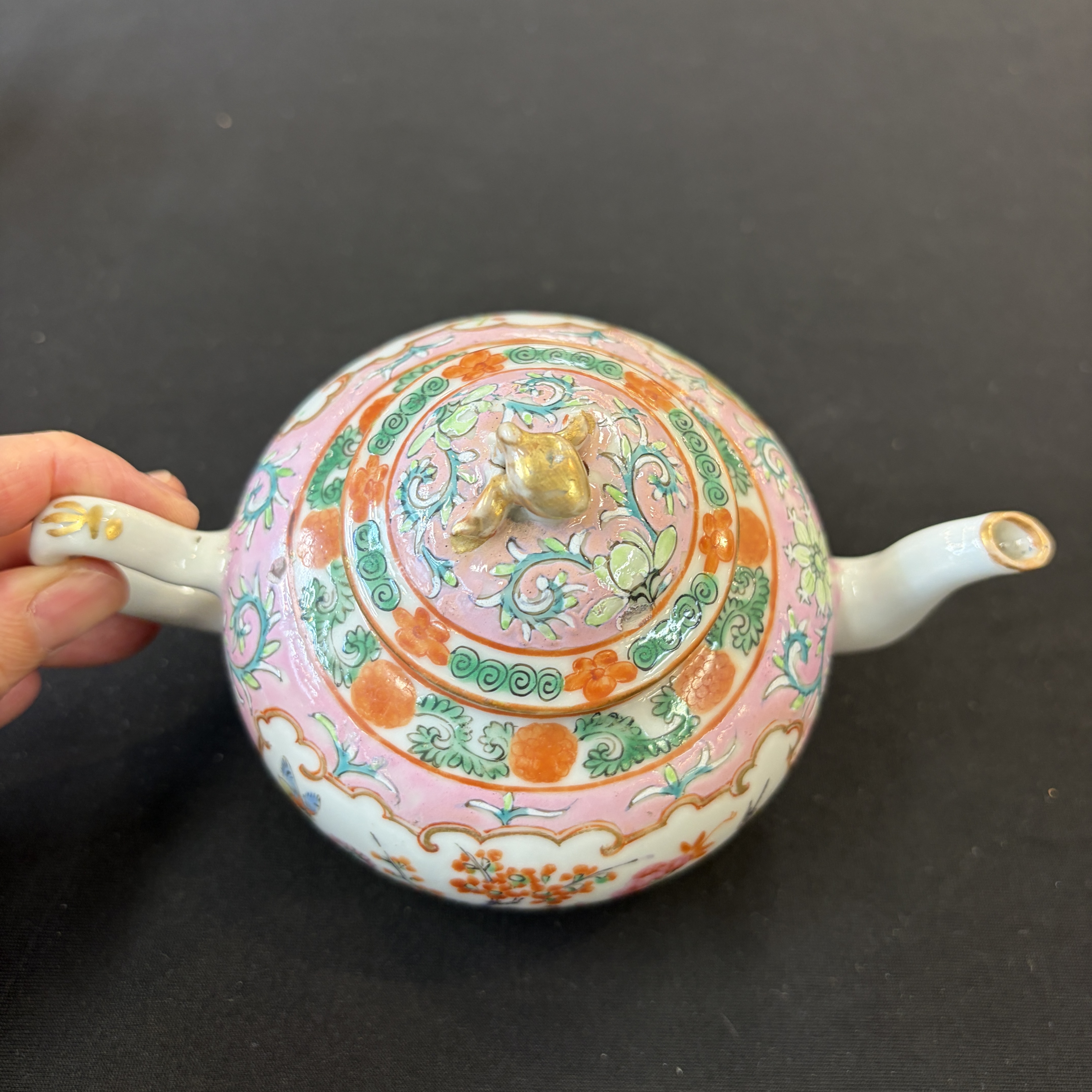 Six Chinese and French famille rose, verte and Imari-style wares — 照片 10