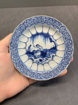 Six Chinese blue and white 'acupuncture' saucers, Kangxi — photo 1