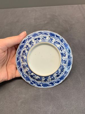 Six Chinese blue and white 'acupuncture' saucers, Kangxi — photo 2