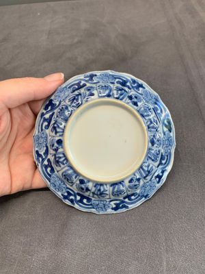 Six Chinese blue and white 'acupuncture' saucers, Kangxi — photo 6