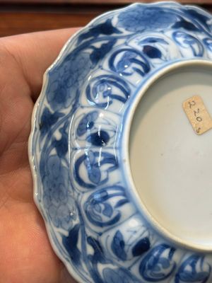 Six Chinese blue and white 'acupuncture' saucers, Kangxi — photo 6