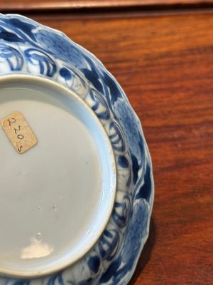 Six Chinese blue and white 'acupuncture' saucers, Kangxi — photo 7