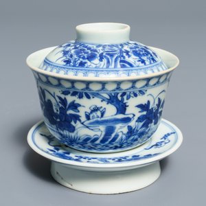 Six Chinese blue and white 'Bleu de Hue' covered bowls for the Vietnamese market, 19th C. — 照片 4