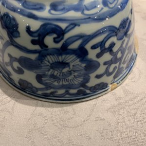 Six Chinese blue and white bowls, Kangxi — 照片 25