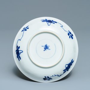 Six Chinese blue and white (covered) cups and saucers, Kangxi — photo 3