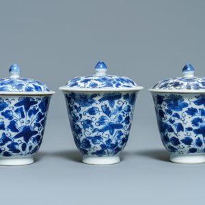 Six Chinese blue and white (covered) cups and saucers, Kangxi — photo 5