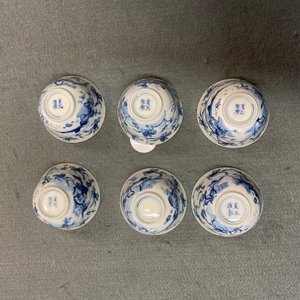 Six Chinese blue and white cups and eight saucers with horseriders, Kangxi — 照片 13