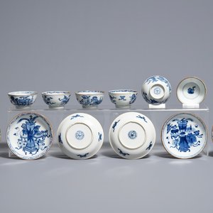 Six Chinese blue and white cups and saucers with 'antiquities' design, Kangxi — photo 1