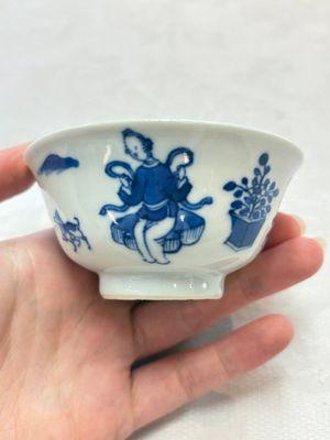 Six Chinese blue and white cups and seven saucers, 18/19th C. — photo 15