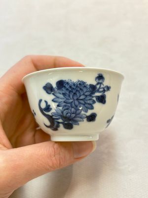 Six Chinese blue and white cups and seven saucers, 18/19th C. — photo 20