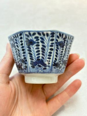 Six Chinese blue and white cups and seven saucers, 18/19th C. — photo 2